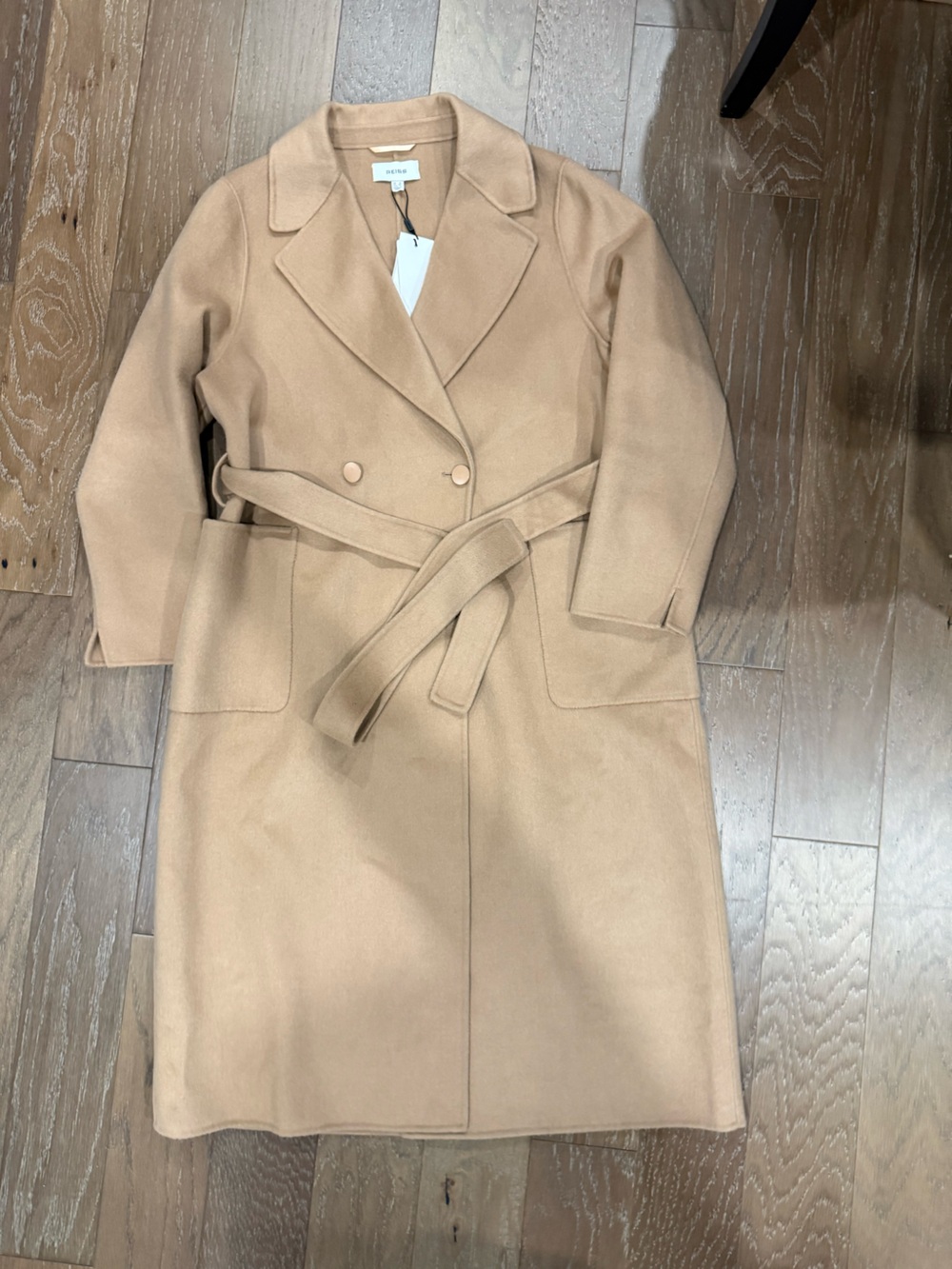 Reiss Lucia
Wool Blend Double Breasted Blindseam Coat in Light Camel - Picture 7 of 14